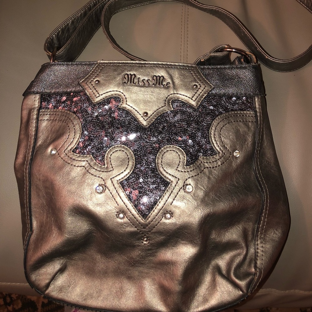 Miss me crossbody purse